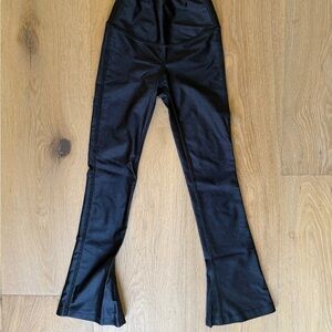 Tiger Friday CM Retro Radiance Flare Leggings in Obsidian